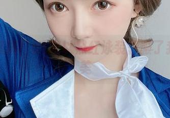 资源满满！51酱以黑红泳装征服了我的审美