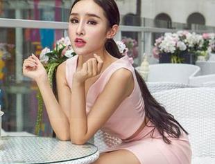 抢先看！爱丝的免费图集，束缚少女与自由的微妙恋曲。