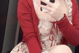 最新棉袜套图，Bangni邦尼给我们演示了袜子的多重人生