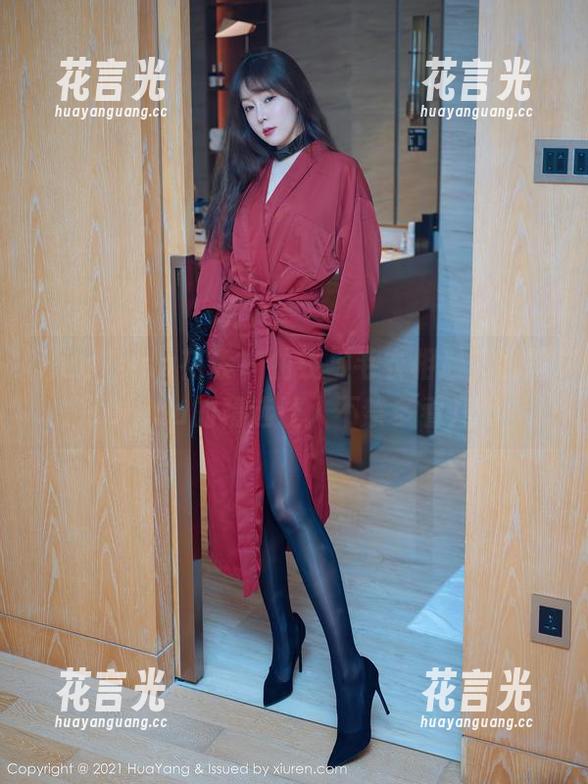 HuaYang花漾-娜露selena HuaYang花漾 - 曲线与毛衣相遇,娜露selena的精选让人不禁多看几眼