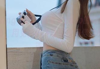HuaYang花漾 - 赵惟依coco的修女角色太生动，用免费图片让你庆祝信仰的‘不正经’！