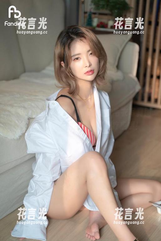 Hyoyeon(김효연)带你穿越，毛衣写真图包就像一杯热巧克力，甜蜜疗愈哦！