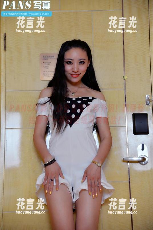 PANS写真-凯蒂丝 PANS写真 - 办公室设定再升级!凯蒂丝给你不一样的壁纸写真体验!