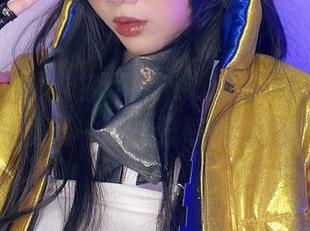 警官服和雷电将军？PoppaChan的写真集真有一套，分享给大家！