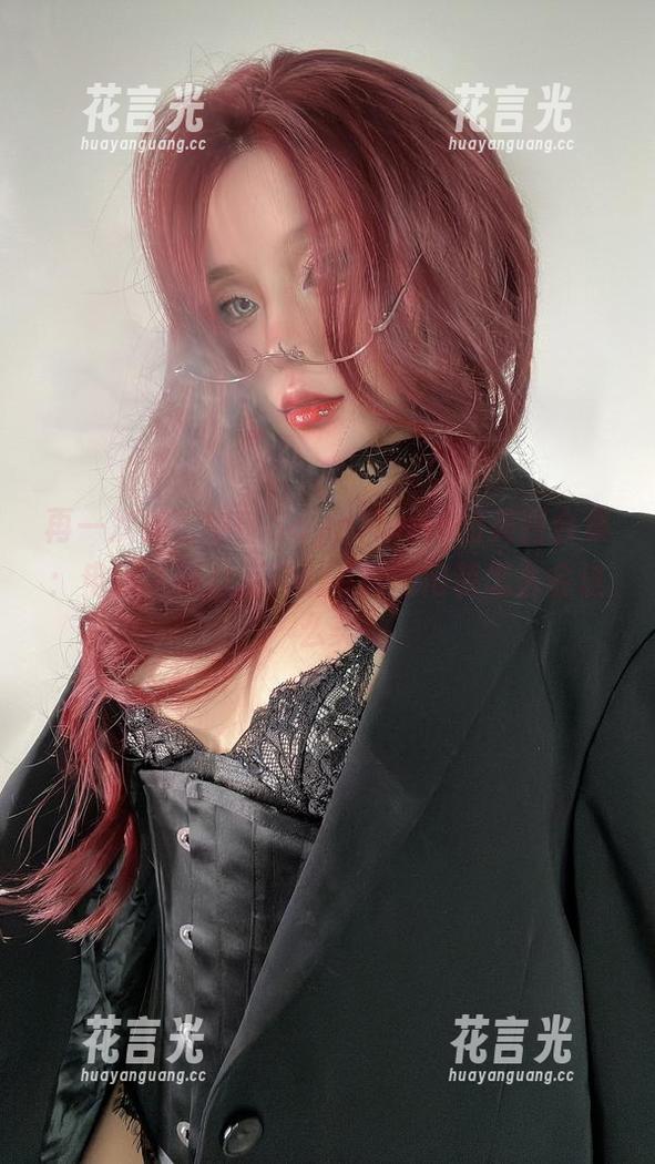 再一次被击中!SayoMomo的美图合集:电锯人丽丝(Reze)旗袍装怎么会这么美