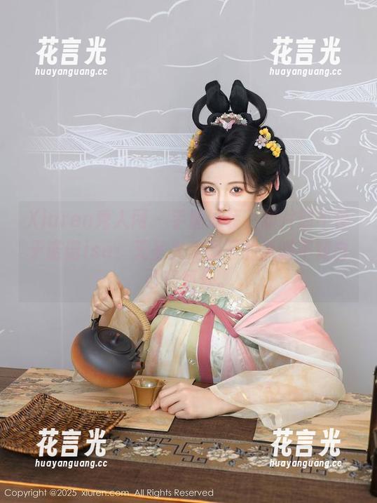 Xiuren秀人网 - 手握泳装，却片刻不停于诺诺ise：无圣光美图下的风骚不知自己在何处。