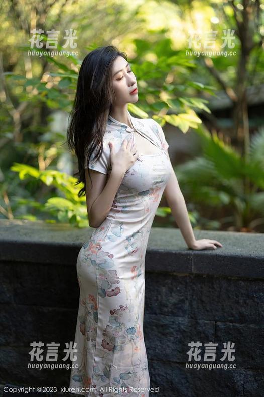 Xiuren秀人网 - 圆圆酱办公室秘诀：高清写真集里的“懒人神器”