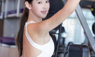 Xiuren秀人网 - 谢忱倬，在线的自拍作品似乎在聊些什么？