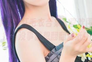 aqua水淼的红毛衣合集，喜欢图片到不行，没事就想翻翻壁纸！