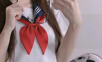 分享miko酱吖的美脚，研究腿部线条的意义何在！
