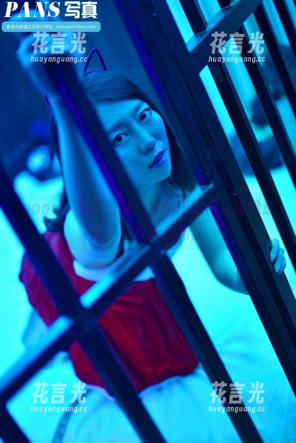 pans-小彤 pans - 免费图册:看小彤如何让眼镜成为了脸部的主角。