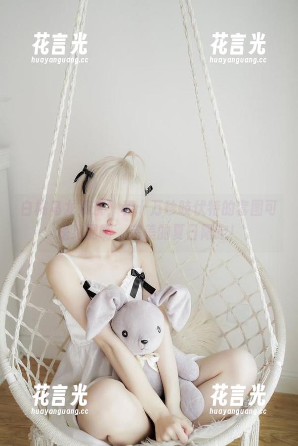 白桃乌龙奶茶，和十万珍吱伏特的套图可是绝配啊，完美的夏日限定！