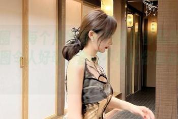 微密圈 - 每个周妍希的渔网袜都藏着故事，原图令人好奇，套图不软化你的心房吗？