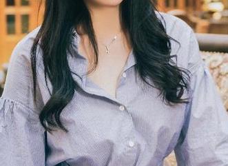 头条女神 - 萌琪琪的连体衣写真集：有多可爱你自己去下载吧！