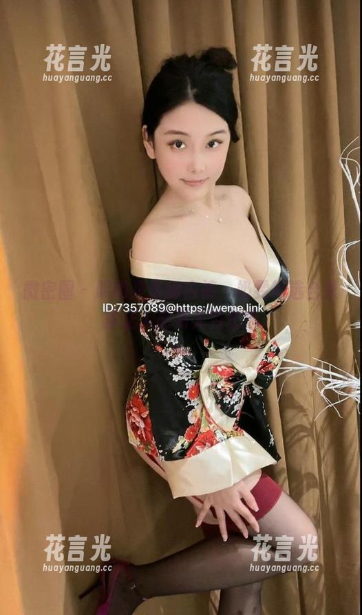 奶雯 微密圈 - 明明是墨绿内裤,奶雯精选合集却让人感到无穷想象