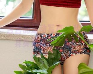 尤果网 - 含含的运动写真，私房里的趣味其实更值得一看！