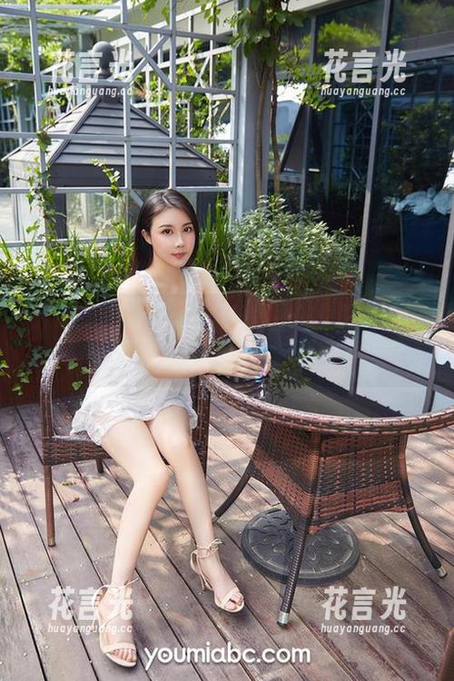尤蜜荟 - 随便逛逛，田冰冰的女巫迷情图库，下载后你多久才能放下它？