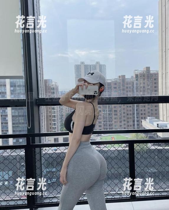 左公子666 微密圈 - 左公子666的油亮照,果然是网盘里的“闪亮之星”!