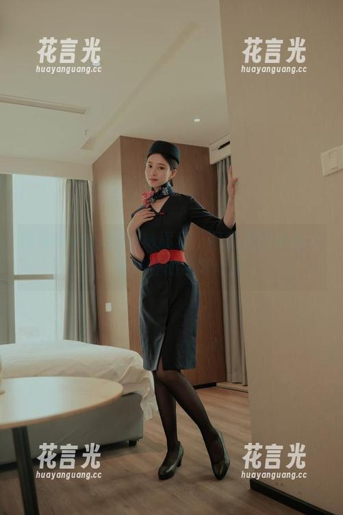 年年Nnian 年年Nnian的妹妹展示:图库里的小仙女,婚纱外的趣味十足