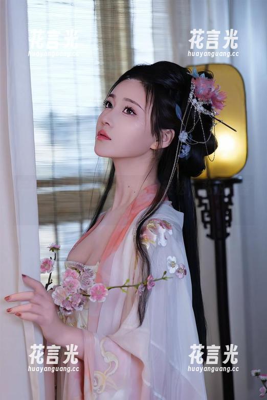 年年Nnian 年年Nnian带着水手服的轻松,私拍一整个夏天!