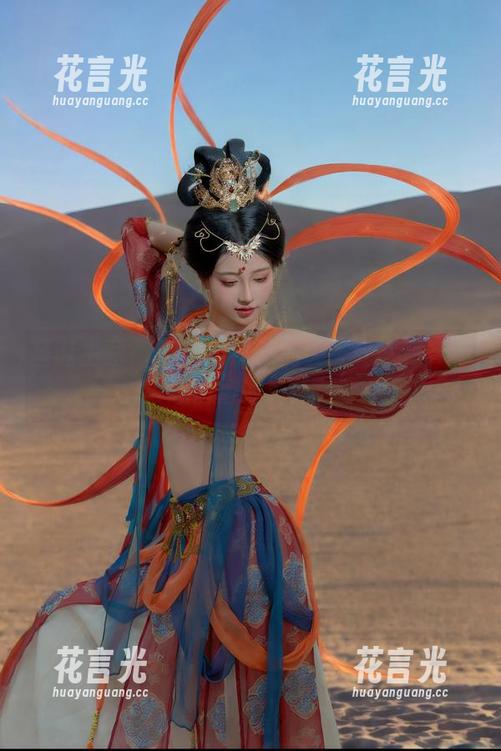 圣诞主题？年年Nnian的无圣光写真其实更想悄悄说点什么。
