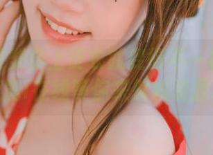 为啥英梨梨穿上皮衣就变得不一样了？星黛鹿鹿i在线等你来解锁资源哦！