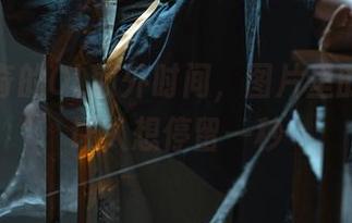 杏仁曲奇的OL额外时间，图片里的姿态，让人想停留一秒