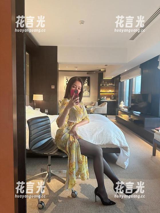 果儿Victoria 微密圈 - 在线,看果儿Victoria又双叒叒出合集了!献礼的脑洞也是蛮大的。