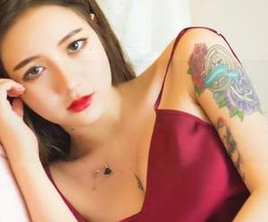 浏览校园之间的旋律，洛丽塔大哥的图片资源让人停不下来