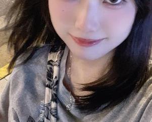 炸酱沐沐的美脚美图，没想到这娃真会给你惊喜