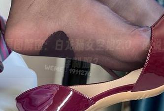 微密圈 - 原图解密：白龙猫女空姐2.0，谁说空姐只能穿制服？
