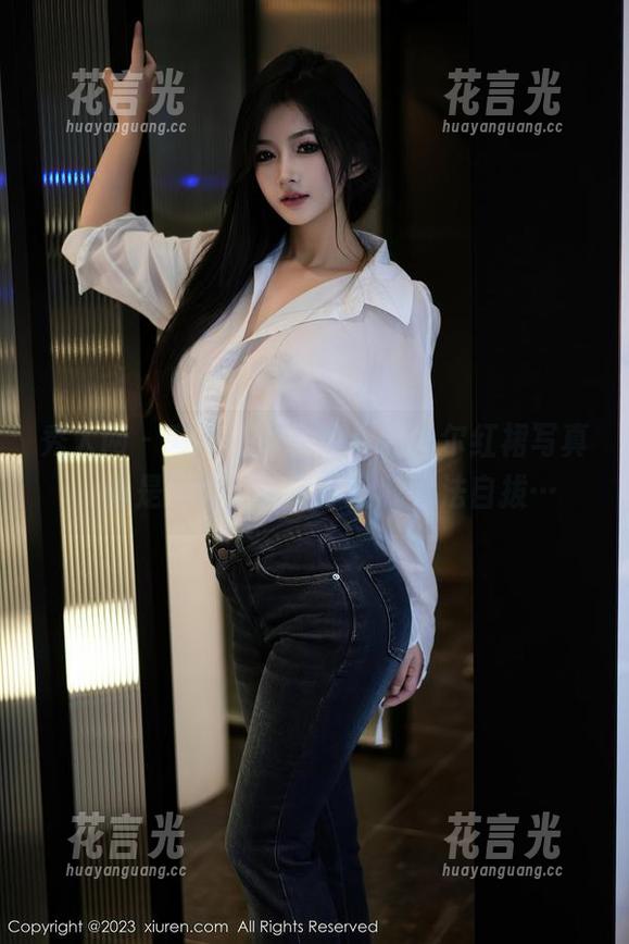 秀人网-允尔 秀人网 - 夸张一点,免费的允尔红裙写真,像是平常的风景却让我无法自拔…