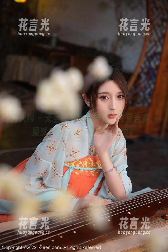 秀人网-奶芙乔乔 秀人网 - 无圣光下的奶芙乔乔教室合集,果然老师不在的时候最自由。