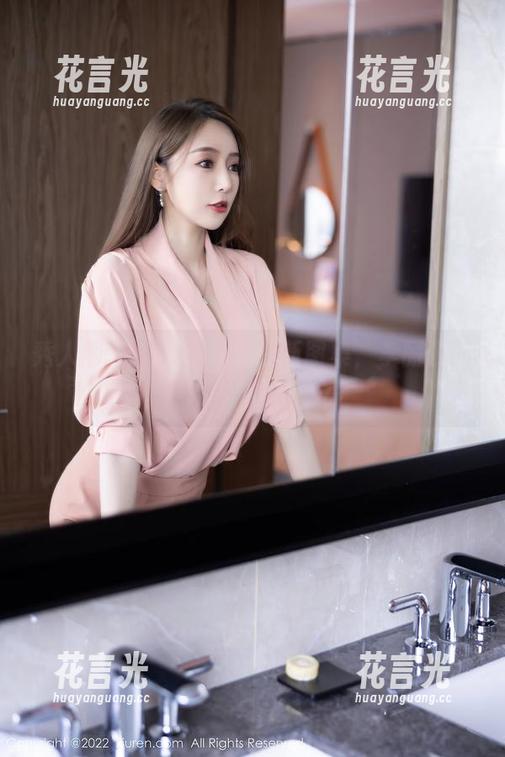 秀人网-李丽莎 秀人网 - 让人捉急的最新图集,李丽莎的高跟鞋又勾人了