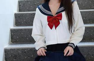 秀人网 - 陈雅漫VICKY的比基尼写真集，下载之后小心心狂跳哦
