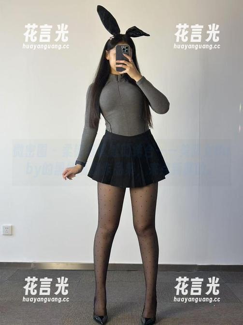 美邵女Baby 微密圈 - 柔韧与诱惑的结合——美邵女Baby的黑丝瑜伽作品集,来点新鲜的。