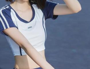 黑丝少女快跑！许岚LAN的写真资源，我被圈粉了